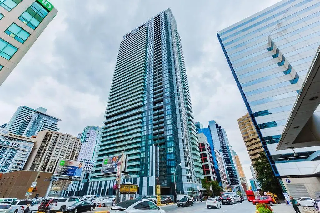 Loft - Entertainment & Financial District 0*, Toronto